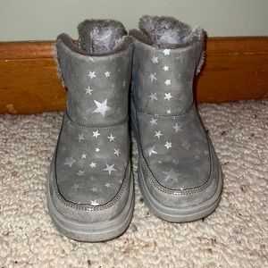 Girls Hey Dude fleece lined boots.  Size Y12
